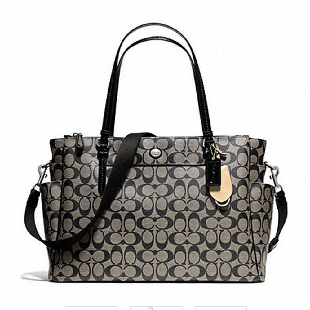 Travel bag of the week: Coach Peyton Signature Multifunction Baby Bag - Road Warriorette